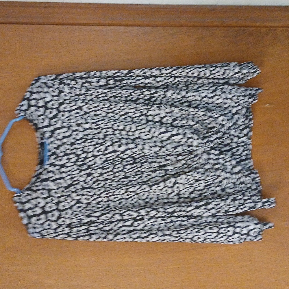 Karen Kane ls top